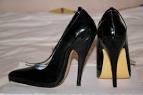 stilettos pronunciation