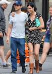 Joseph Gordon-Levitt enjoys a touchy feely stroll with girlfriend.