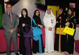 NAYOMI ABAYA - A BRAND WITH A MODERN ATTITUDE - lamasat Online