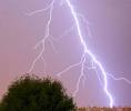 CG lightning strike - via Daymix