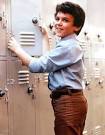http://www.youngmalecelebs.net/galleries/fredsavage/FSavage148.jpg