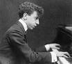 200px-Arthur_Rubinstein_1906.jpg