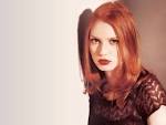 http://www.kewlwallpapers.com/bulkupload/903/Celebrities/Alicia-Witt/Alicia-Witt-14.JPG
