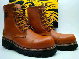 Toko Sepatu Online | Pria dan wanita | Boots Murah: Sepatu Boots ...