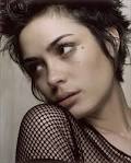 http://howtomakeitinamerica.com/wp-content/uploads/2009/12/shannynsossamon_model3.jpg