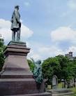 Abraham Lincoln looks out on - via Daymix