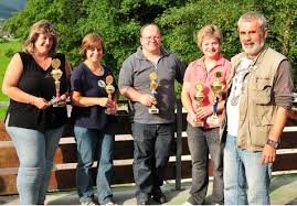 Meisterschützen (von links):Schützenkönigin Michaela Schwarz, Renate Benzing, Günter Jabbusch, Nicole Benzing und Schützenkönig Peter Matzander.