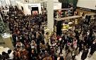 Shoppers hunt for bargains at Boxing Day sales - Telegraph