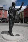 Q9933 : Statue of John B Keane - via Daymix