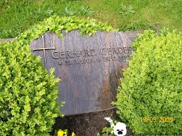 Grabstein von Gerhard Gerdes (31.03.1905-29.12.1992), Friedhof Asel. Häufige Nachnamen auf diesem Friedhof: