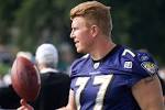File:Matt Birk Ravens Training Camp August 5, 2009.jpg - Wikipedia ...