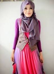 Untuk tampil stylish dengan pakaian muslimah, remaja perlu terus ...