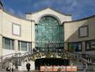 mall with mainly fast food - via Daymix