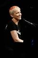 http://upload.wikimedia.org/wikipedia/commons/thumb/e/ef/Annie_Lennox_SING_campaign,_Vienna_2010_b.jpg/220px-Annie_Lennox_SING_campaign,_Vienna_2010_b.jpg