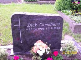 Grabstein von Dirk Christians (22.12.1926-03.04.1995), Friedhof Ochtelbur. Häufige Nachnamen auf diesem Friedhof: