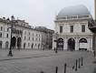 Mostra immagine a dimensione intera