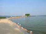File:Lake Balaton at Keszthely.jpg - Wikimedia Commons
