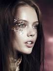 http://www.isthisitmodelsreview.com/wp-content/uploads/2010/11/150-frida-gustavsson-%40-vogue-uk-december-2010-2.jpg