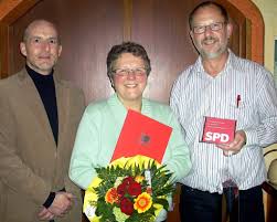 Einstimmig bestätigten die Mitglieder in der Jahresversammlung des SPD-Ortsvereins Hecklingen Dieter Hoyer zu ihrem stellvertretenden Vorsitzenden. - 29873831