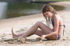 11歳少女|11 歳少女美少女がビーチで砂で遊ぶの写真素材・画像素材 Image ...