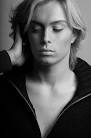 Tagged: Roger Garth, male, model, androgynous, androgyny, pretty, . - tumblr_ljzbnginzW1qhjq45o1_500