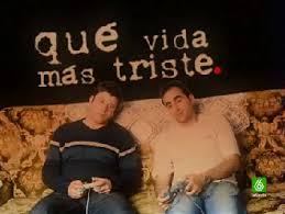 La madre de Joseba es una madre moderna, tan moderna que quiere hacerse una operaci�n de pecho. Joseba est� muy preocupado y pide un favor un tanto comprometido a su amigo Borja... �toma tomaaa!