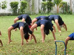 小中学生組体操女子|組み体操 小学生の写真素材 - PIXTA