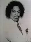 http://blogs.centrictv.com/music/soulsessions/wp-content/uploads/2011/11/Roger%2BTroutman%2BRoger.jpg