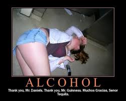 Bolje biti pijan nego star - pijanstvo i alkohol u fotografiji! :D Images?q=tbn:ANd9GcTSO64Q8g2ktmIjVii1zvgj5H0aMRttzbdwXEAmF6drUgVH3ez9Gw