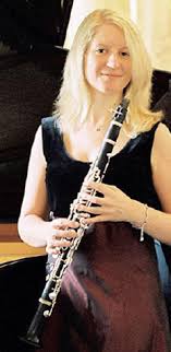 Born in Singen, Germany in 1978, Nicole Kern received earliest instruction on the clarinet at the age of seven from Siegfried Worch. - uid47e24acb2ced4