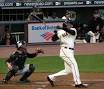 http://upload.wikimedia.org/wikipedia/commons/thumb/9/95/20060825_Barry_Bonds_follow_through.jpg/200px-20060825_Barry_Bonds_follow_through.jpg