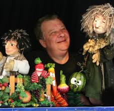 Prosper Spotlight: Puppeteer Brad Lowe - brad%20and%20rapunzel%20copy