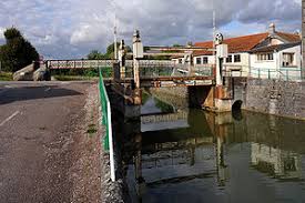 Canal entre Champagne et Bourgogne