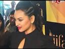 Sonaxi sinha Videos - 0