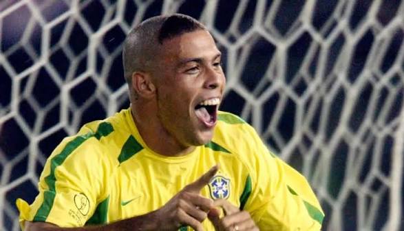 Ronaldo, o Fenômeno do Futebol está fazendo aniversário ...