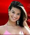 http://i2.esmas.com/2009/01/23/30107/mariana-bridi-modelo-brasilena-perdio-manos-y-pies-por-una-bacteria-300x350.jpg