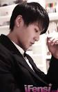 东方神起JYJ封面大片上演最美素颜西装男