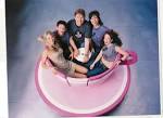 8 Simple Rules for Dating My Teenage Daughter Cast - Sitcoms