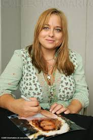 Beatie Edney Wiki - JungleKey.com - BeatieEdney1