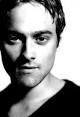 Stuart Townsend Image Stuart Townsend   IMDb Picture 0