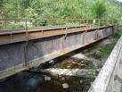 DJ Storm's railway bridge, Knighton. I recall coming here four years ago and - via Daymix