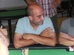 Armin Russ bezwingt den “El Capitano” im Heads Up | Poker-