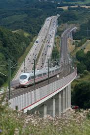 Eisenbahn und Autobahn - Bild \u0026amp; Foto von Christoph Reindel aus ...