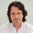 Yanni Picture 0
