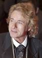 http://upload.wikimedia.org/wikipedia/commons/thumb/9/90/Thomas_Gottschalk_(Berlin_Film_Festival_2010)_cropped.jpg/220px-Thomas_Gottschalk_(Berlin_Film_Festival_2010)_cropped.jpg