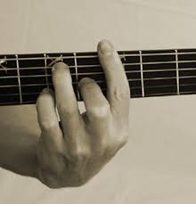 Cómo usar correctamente la cejilla.   clases de guitarra gratis, clases de guitarra electrica, clases de guitarra flamenca