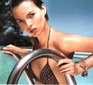 Thumbnails - Louis_Vuitton_swimwear_20020101_Kate_Moss