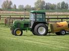 John Deere 2140 Tractor - via Daymix