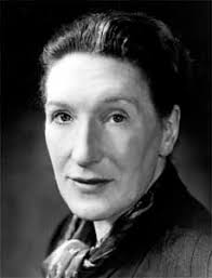 In the foreword to her Elizabeth Bowen biography, Elizabeth Glendinning names what she thinks are Elizabeth Bowen&#39;s best short stories: The Disinherited - bowen_elizabeth