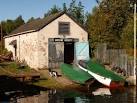 This boathouse belongs to the Vale of Leven Humane Society according to the - via Daymix